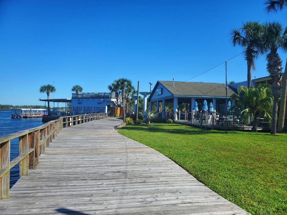 The Port Hotel And Marina Crystal River Exterior foto